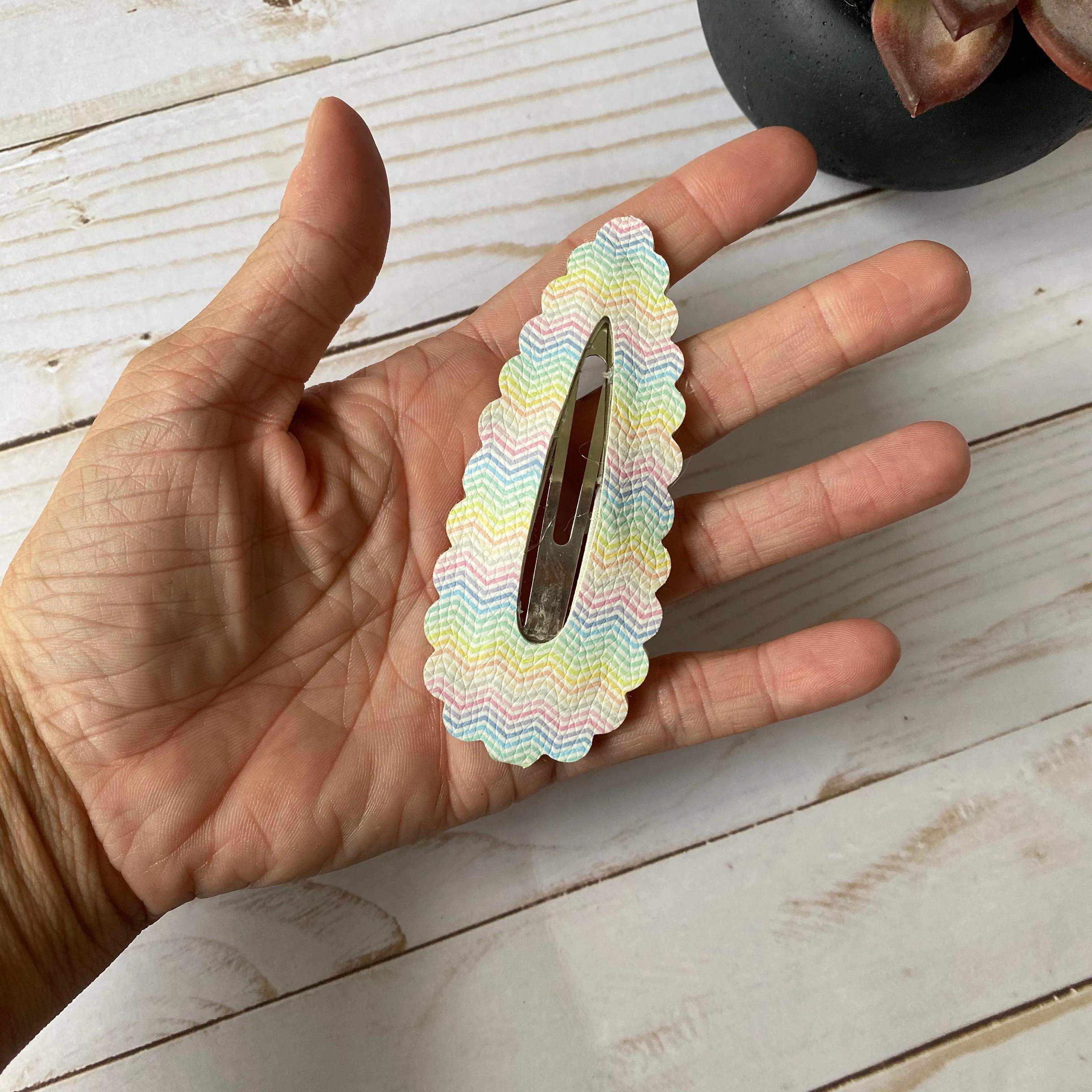 3 Rainbow Chevron Scalloped Snap Clip