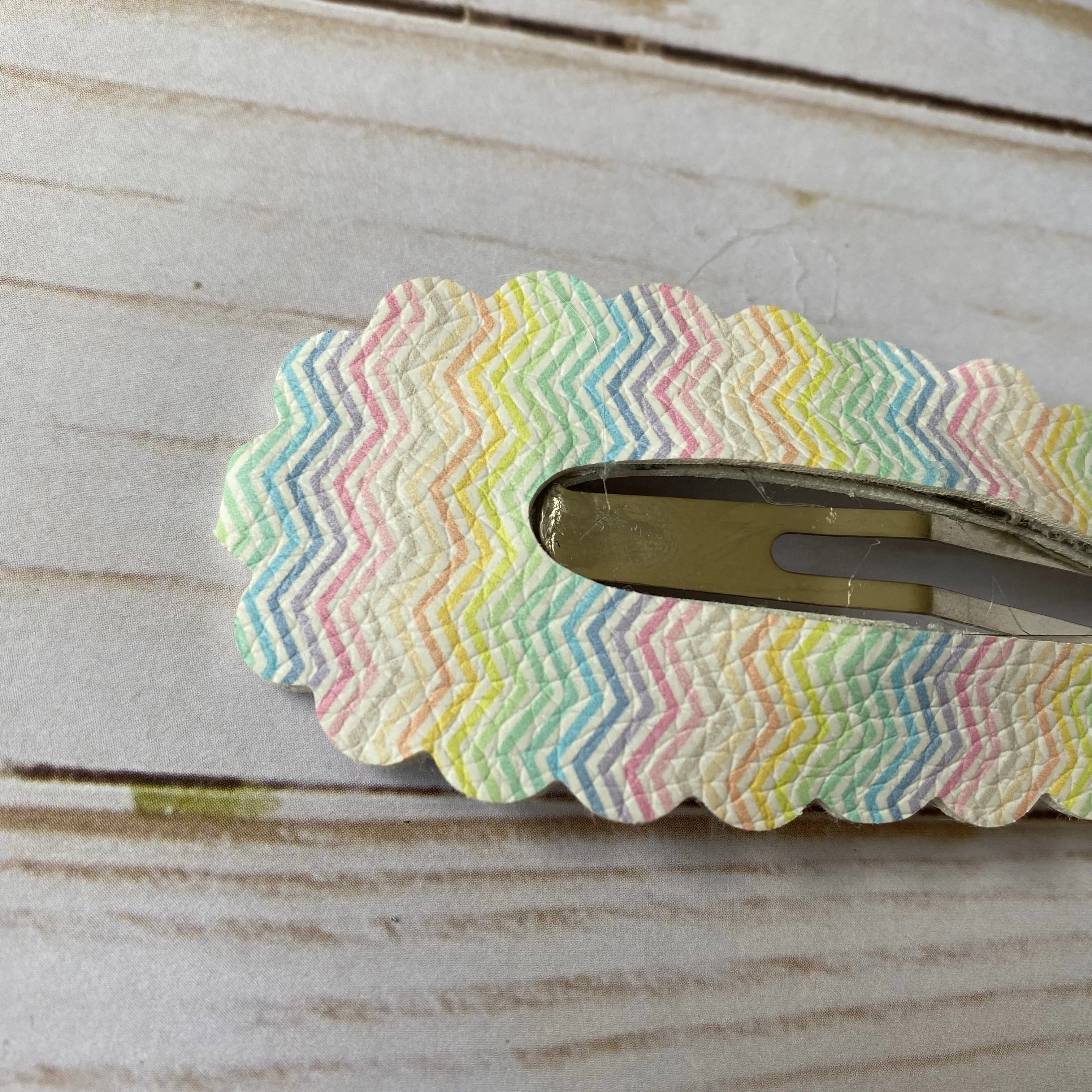 3 Rainbow Chevron Scalloped Snap Clip