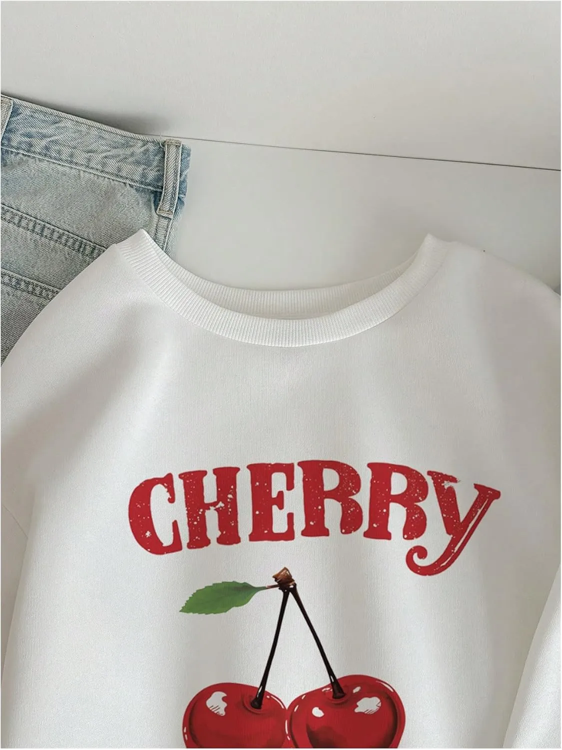 GORGLITTER Women's Cherry Sweatshirt Crewneck Long Sleeve Cute Oversized Pullover Top