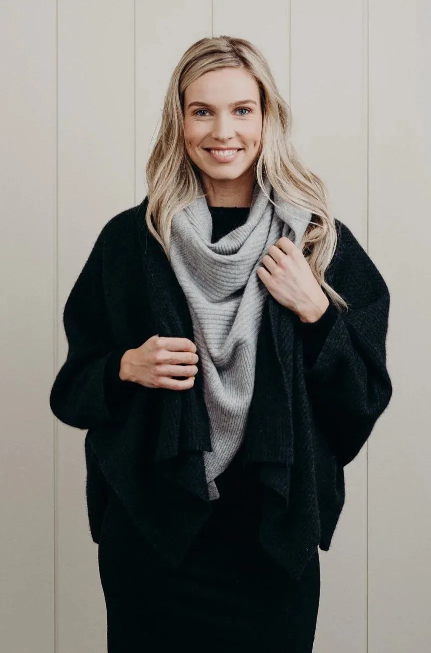 Kapeka Jetsetter Scarf