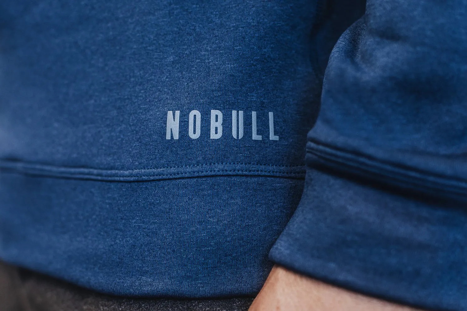 MEN'S PERFORMANCE CREW SWEATSHIRT