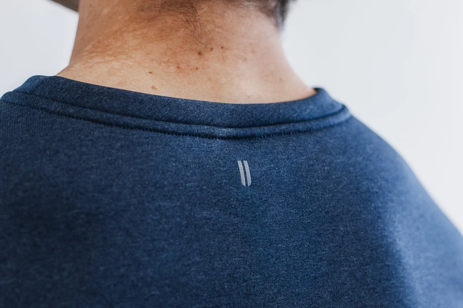 MEN'S PERFORMANCE CREW SWEATSHIRT