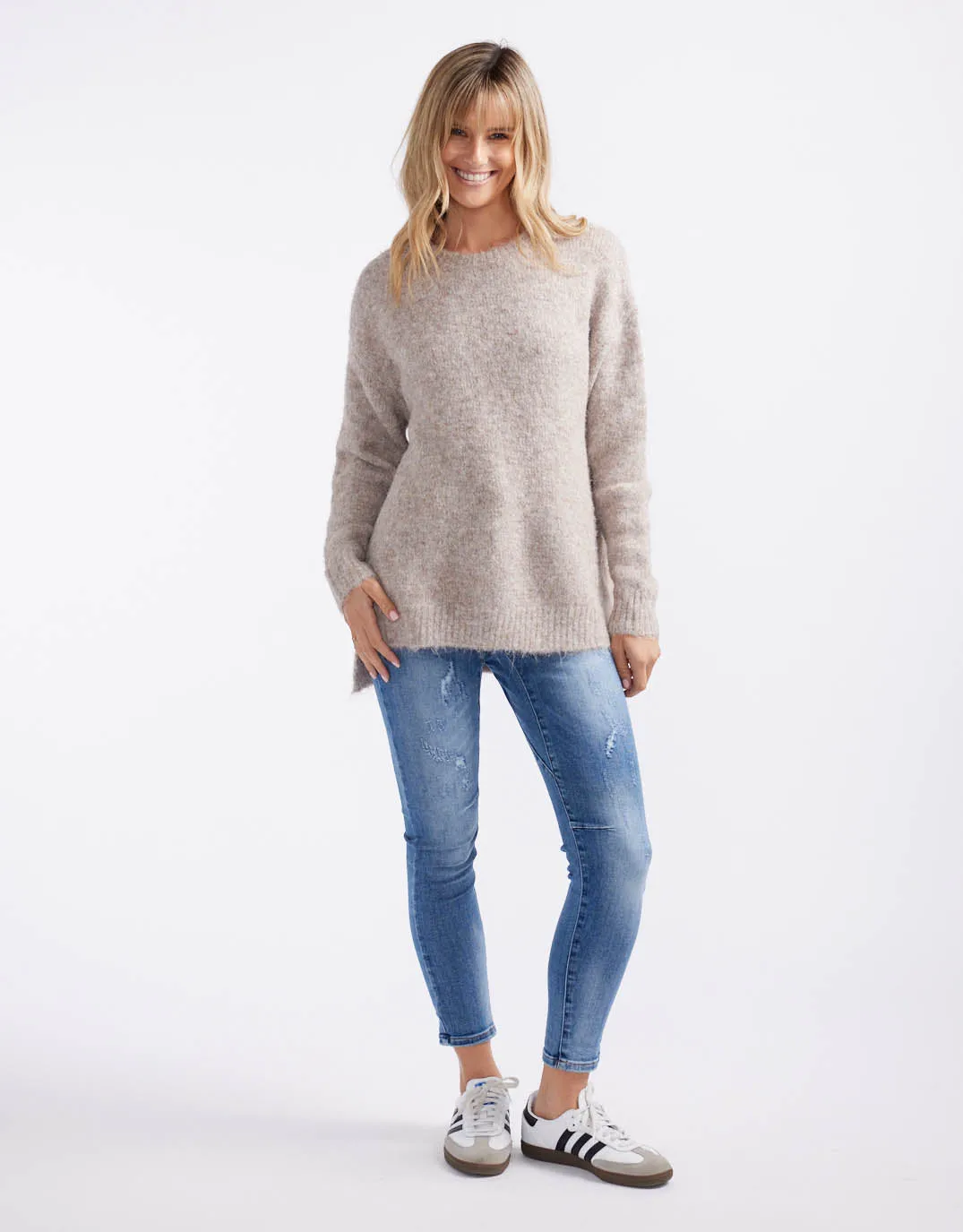 Mira Cosy Crew Wool Knit - Oat