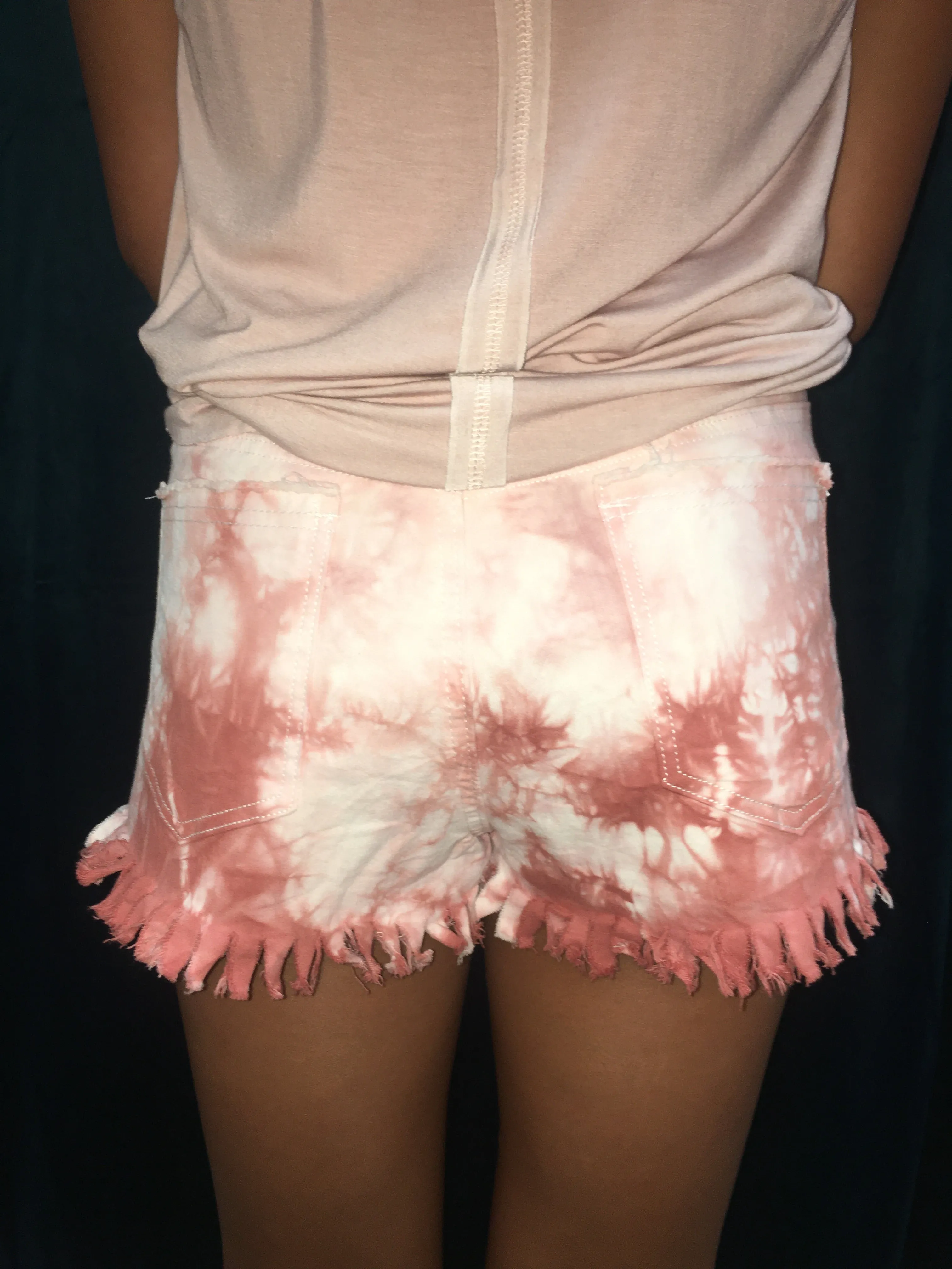 POL Rose And Taupe Tie Dye Fringe Shorts