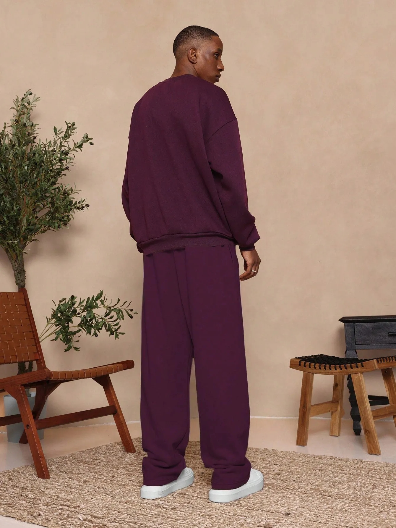 Regular Fit Heavyweight Essential Sweatshirt