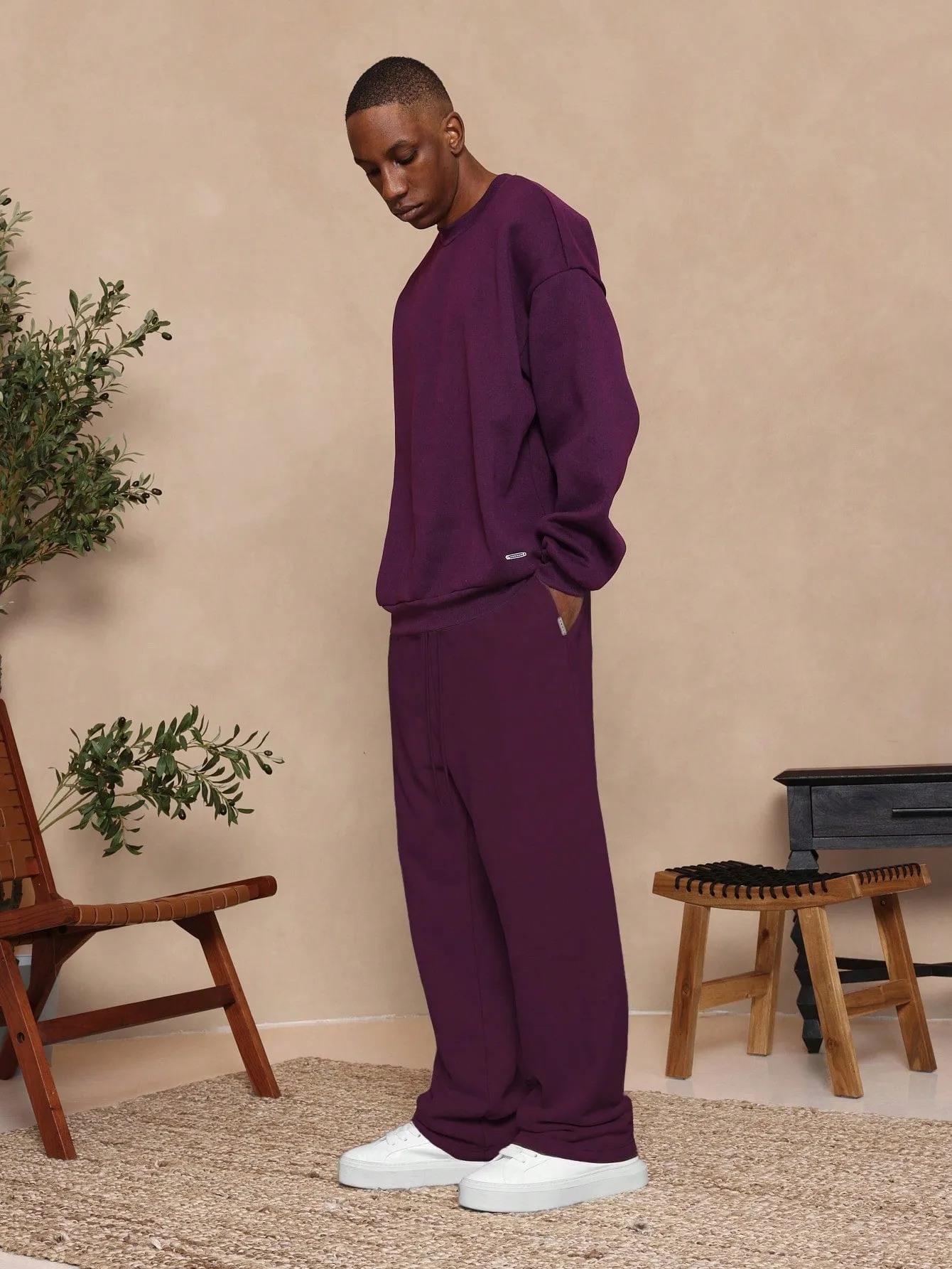 Regular Fit Heavyweight Essential Sweatshirt