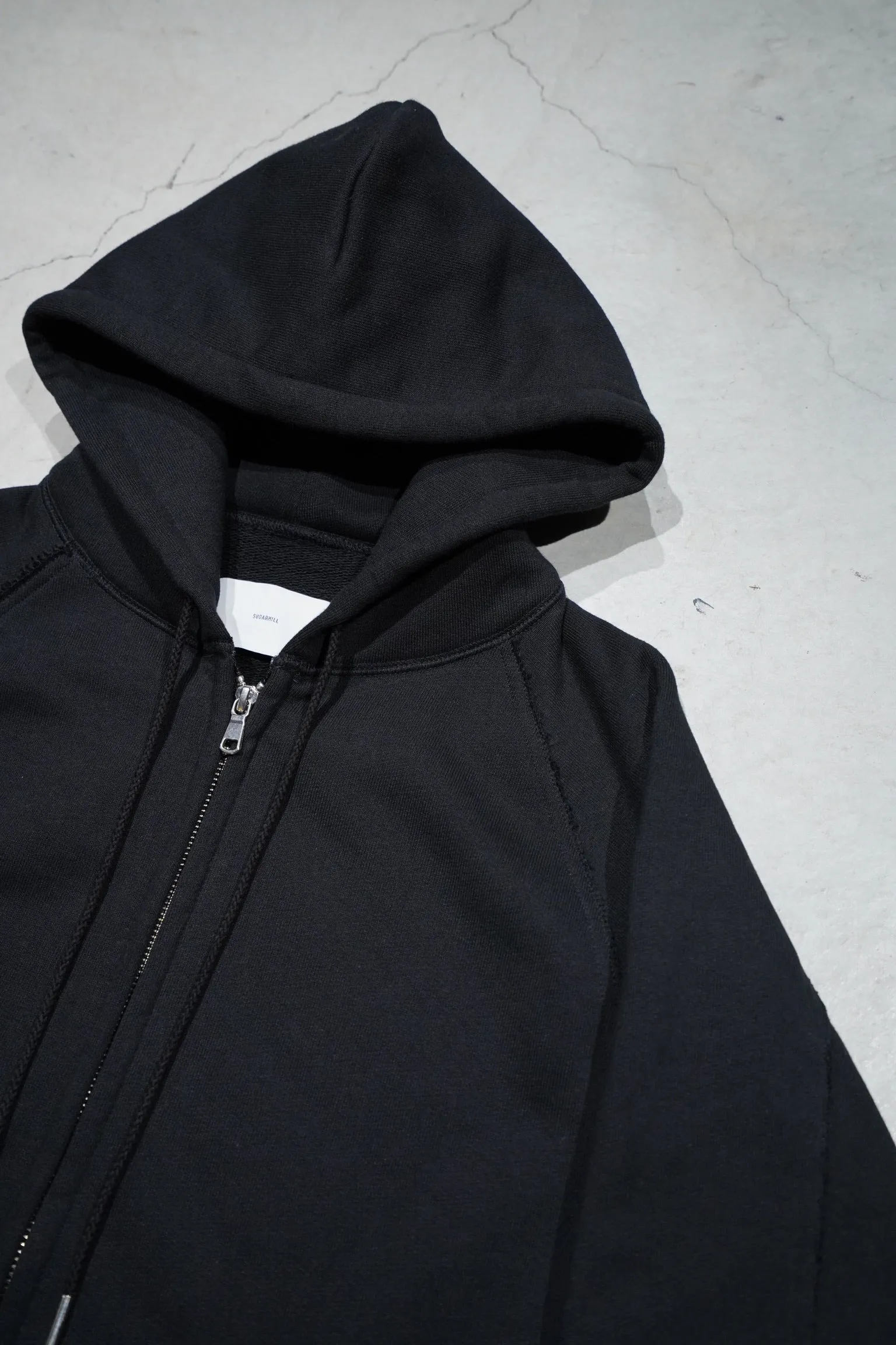 SUGARHILL ZIP-UP RAW EDGE HOODIE(BLACK)