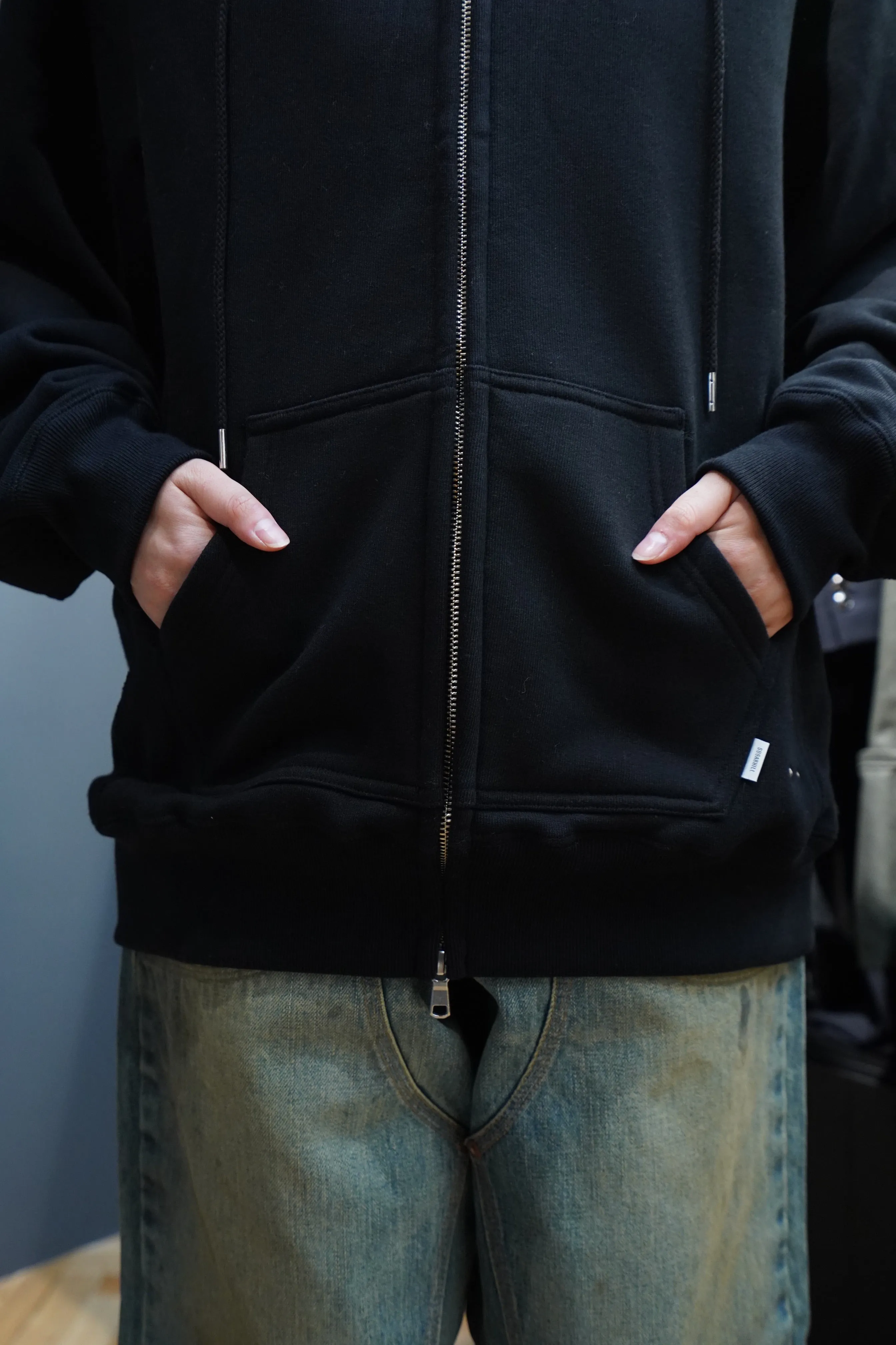 SUGARHILL ZIP-UP RAW EDGE HOODIE(BLACK)