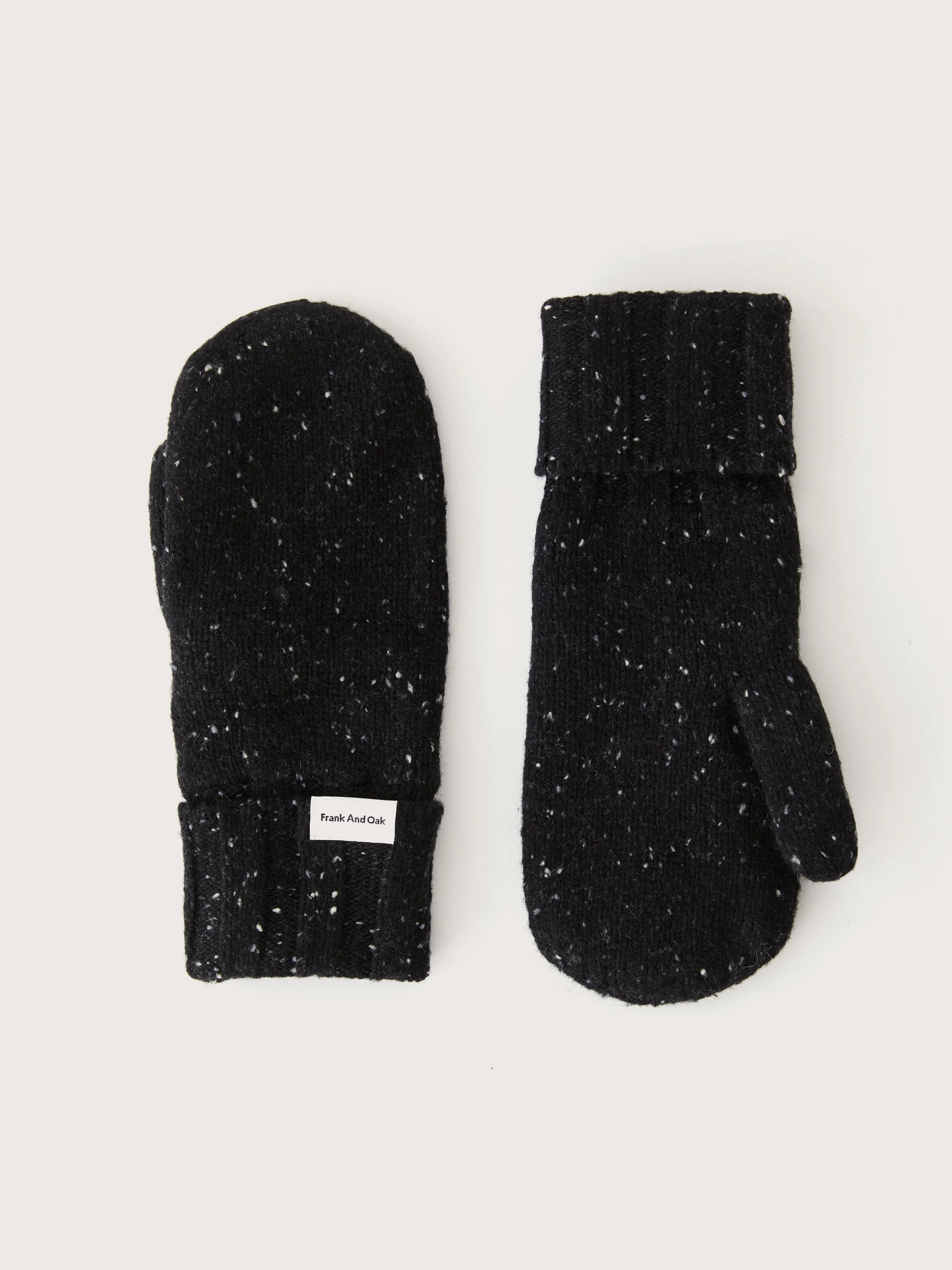 The Donegal Mittens in Black