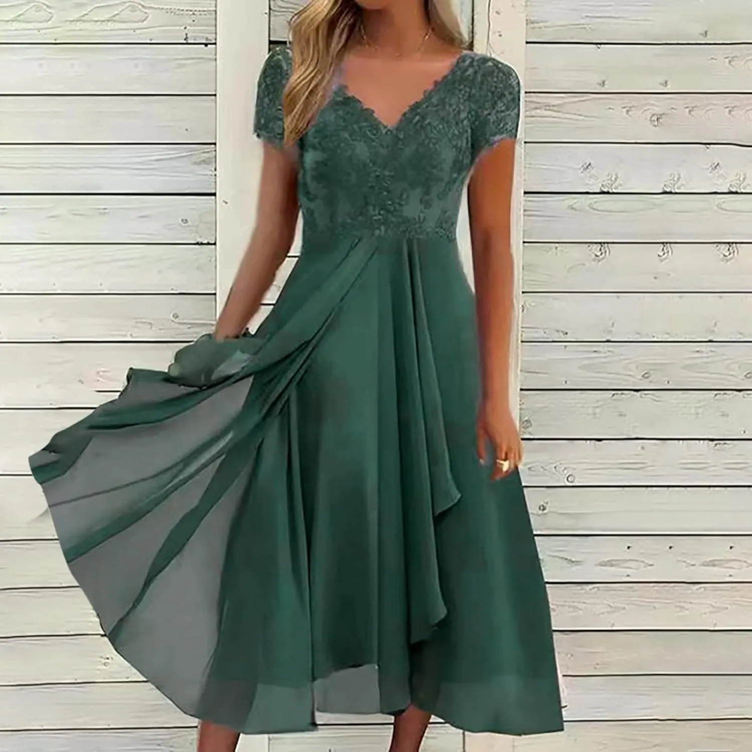 Women's A Line Chiffon Lace Mother of The Bride Dress Long Formal Evening Gown with Long Sleeves Graduation Prom Dress